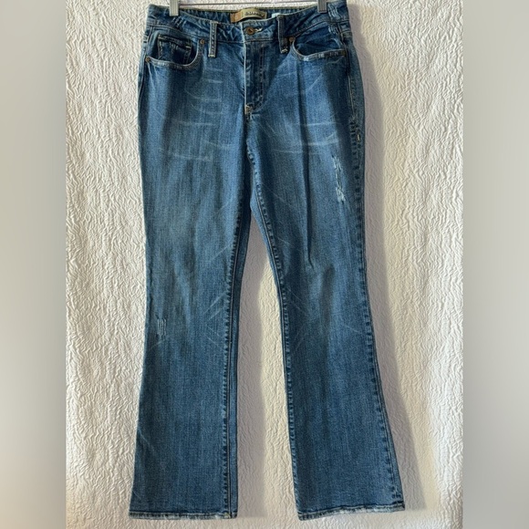 Old Navy Curvy Just Below Waist Stretch Distressed Bootcut Jeans - Picture 1 of 7